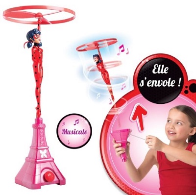ladybug voladora